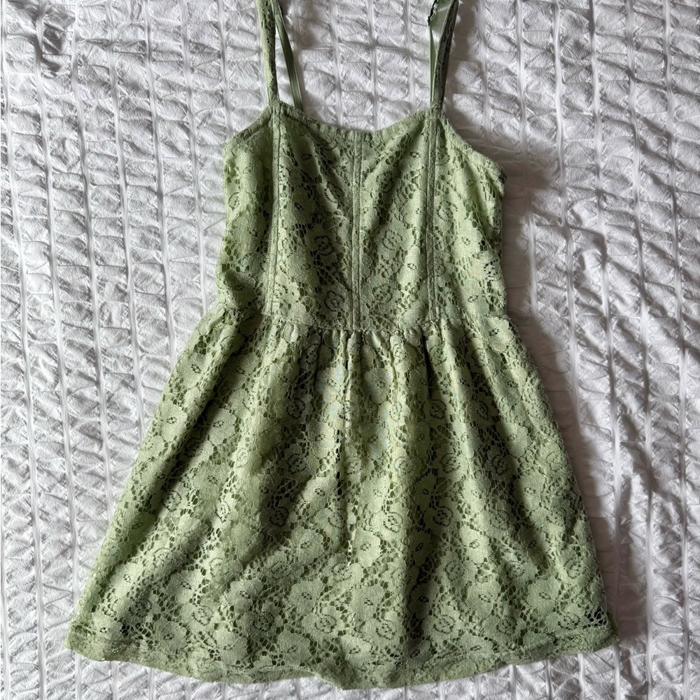 Green Lace Dress size 9/10